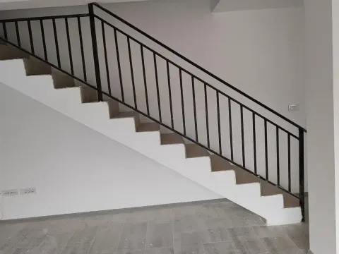 Prodaja, trosoban stan, 108m², Gornja Gorica, Podgorica - image 2