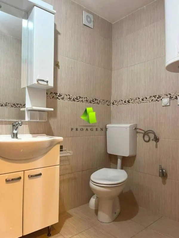 Rent, office space, 48m², Medijana, Niš
