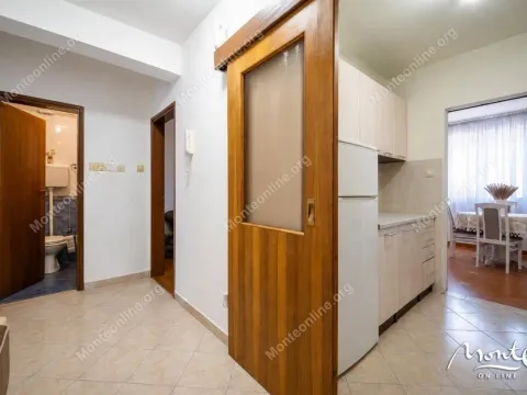 Sale, three bedroom apartment, 88m², Dobrota, Kotor - image 29