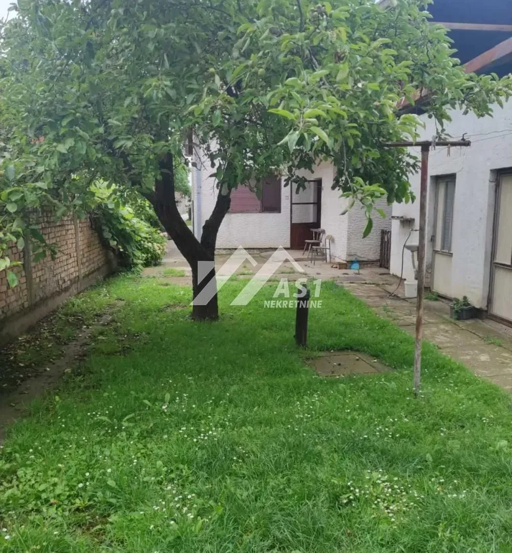 Prodaja, kuća, 220m², Temerin, Novi Sad