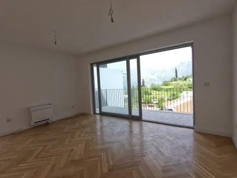 Sale, apartment, 78m², Dobrota, Kotor - image 11