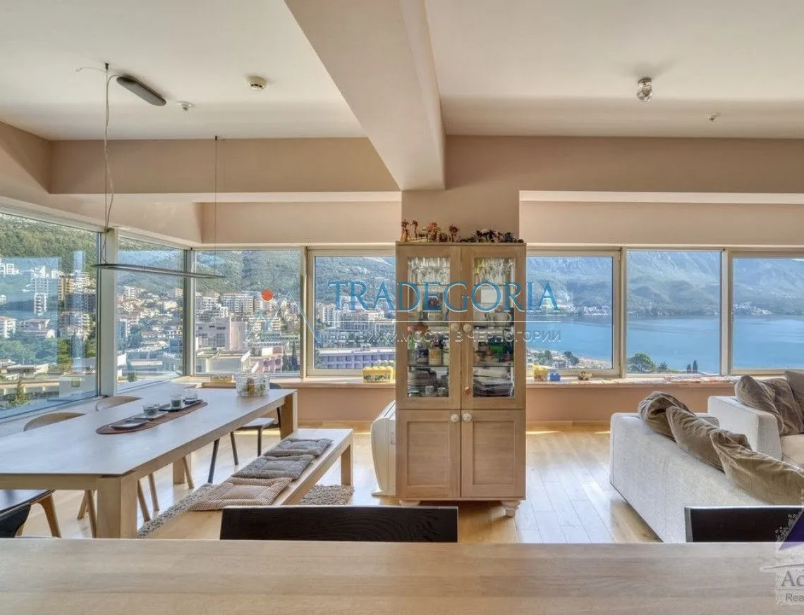 Prodaja, trosoban stan, 167m², Budva, Crna Gora