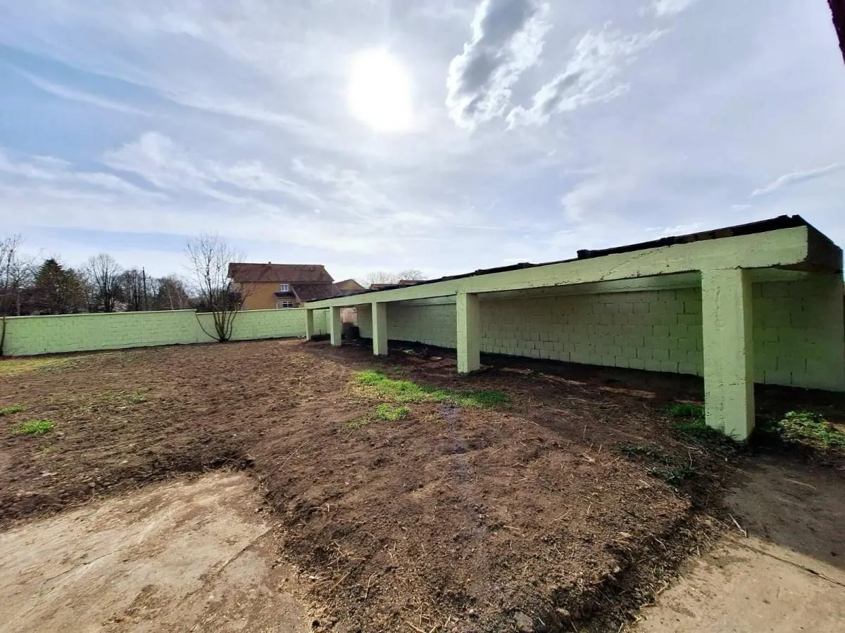 Prodaja, kuća, 412m², Belegiš, Stara Pazova
