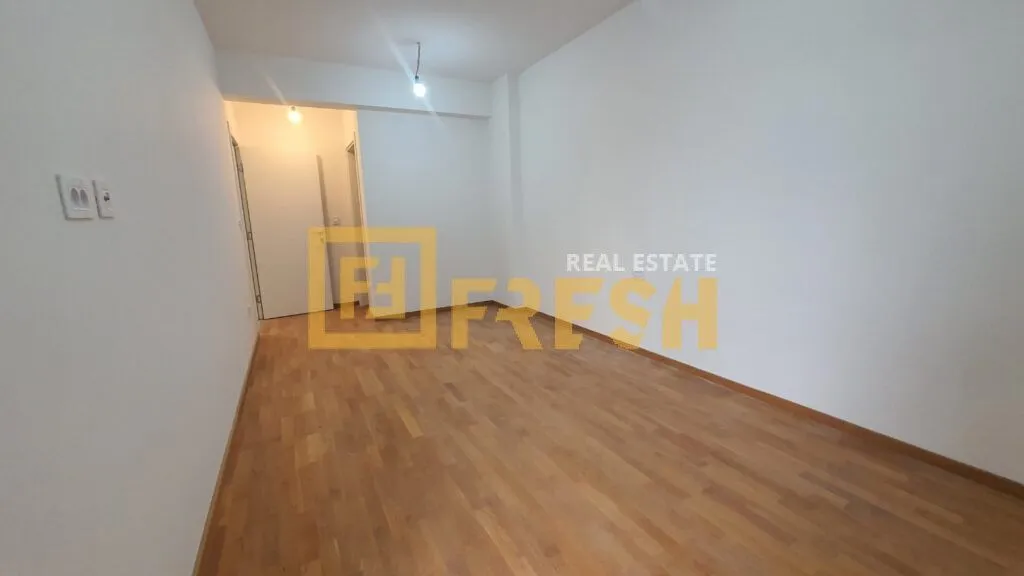 Prodaja, trosoban stan, 104m², Stari Aerodrom, Podgorica