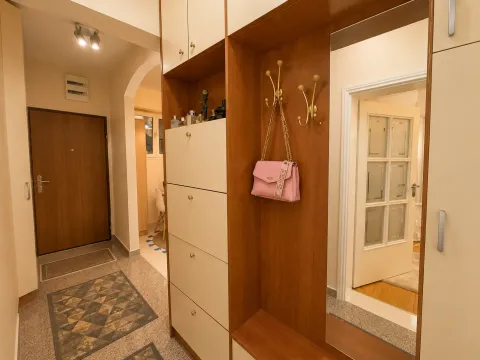 Rent, one bedroom apartment, 52m², Gorica C, Podgorica - image 10