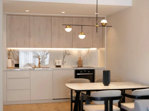 Izdavanje, trosoban stan, 85m², Tivat, Crna Gora - image 8