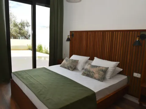 Prodaja, jednosoban stan, 55m², Reževići, Budva - image 4