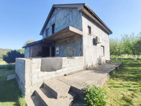  House for Sale, 106m2, Martinići, Danilovgrad