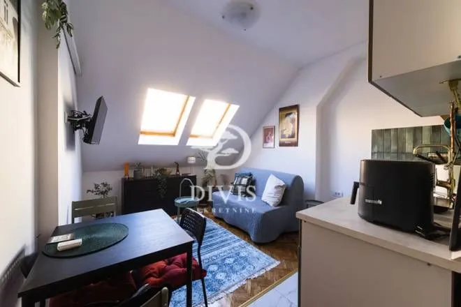 Sale, three bedroom apartment, 50m², Stari Grad, Beograd
