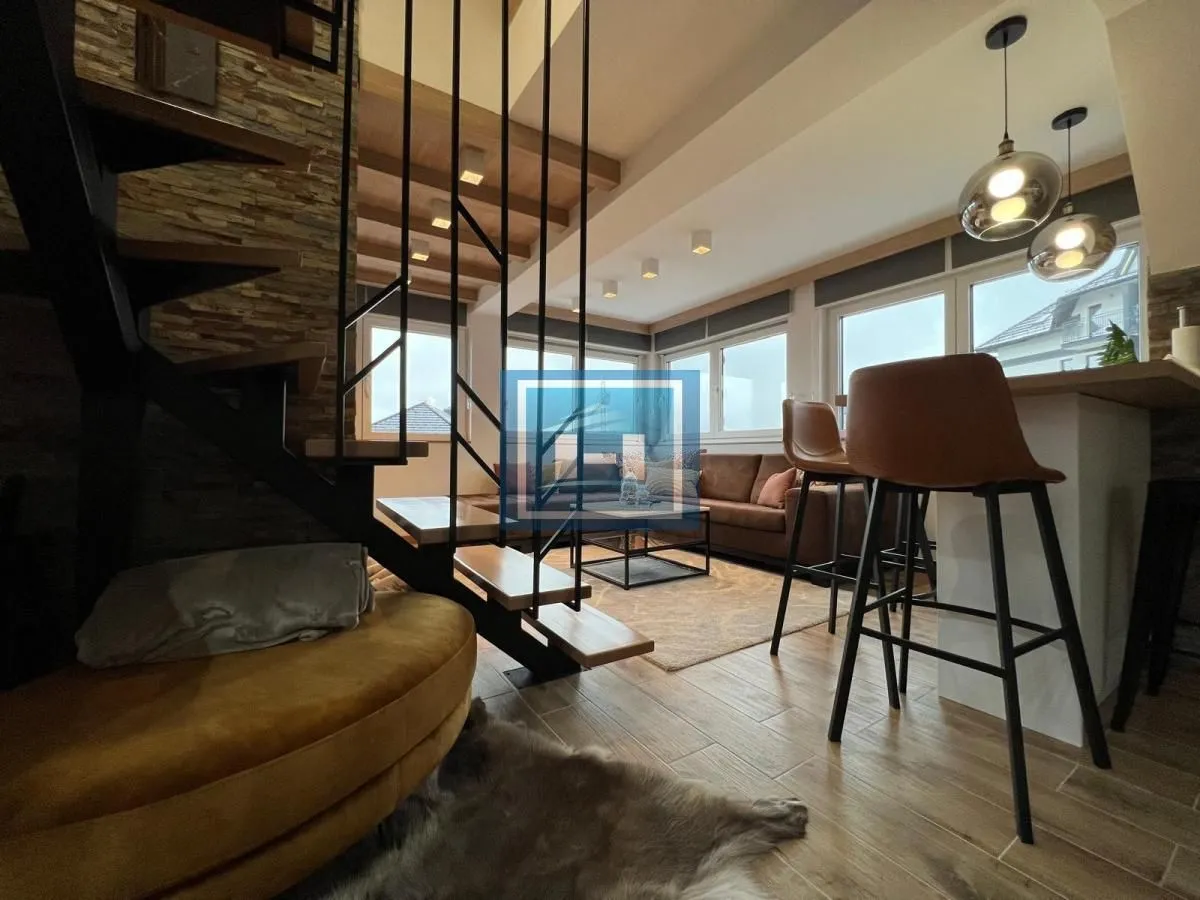 Prodaja, trosoban stan, 59m², Centar, Zlatibor