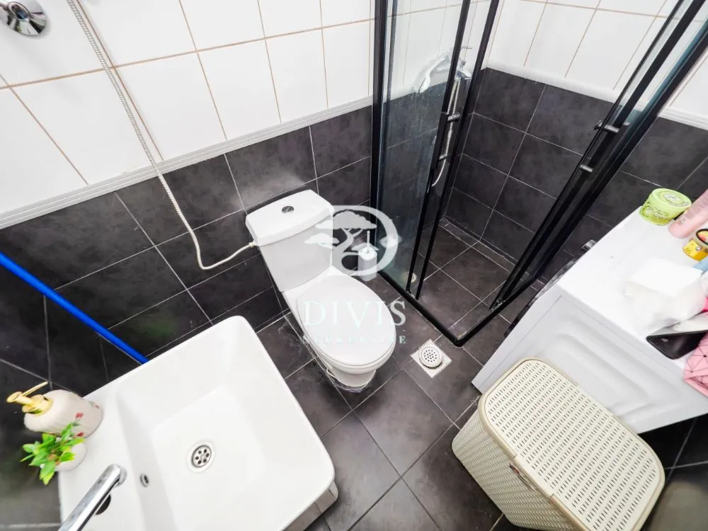 Prodaja, četvorosoban stan, 94m², Lion, Zvezdara Sve Podlokacije