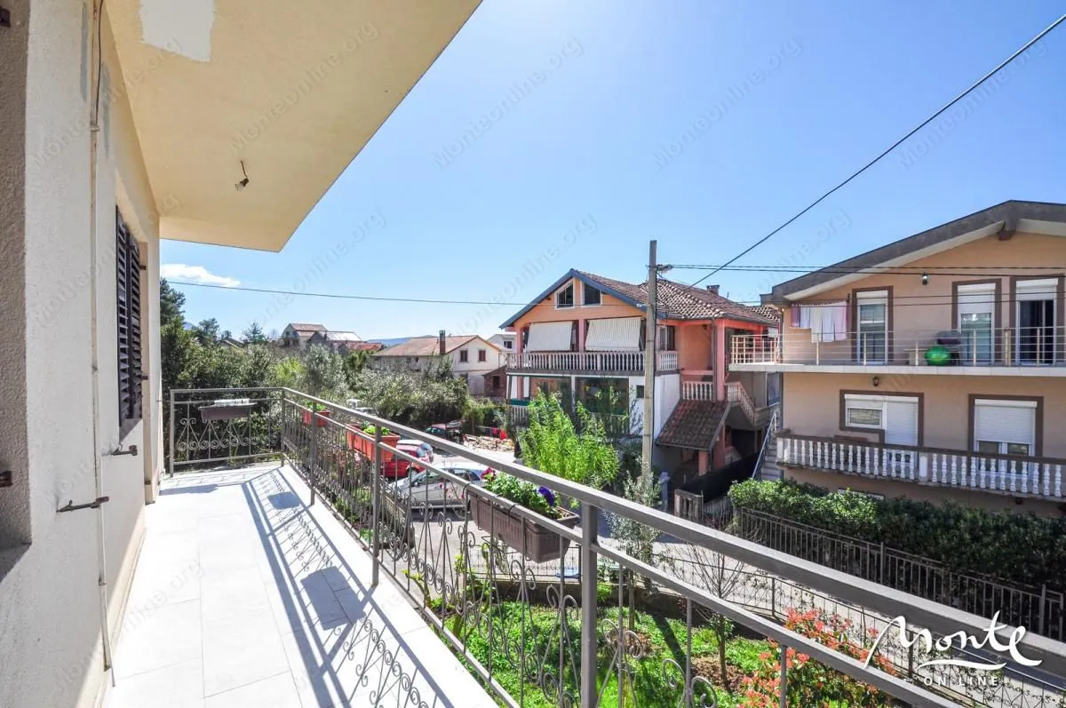 Prodaja, kuća, 525m², Centar, Tivat