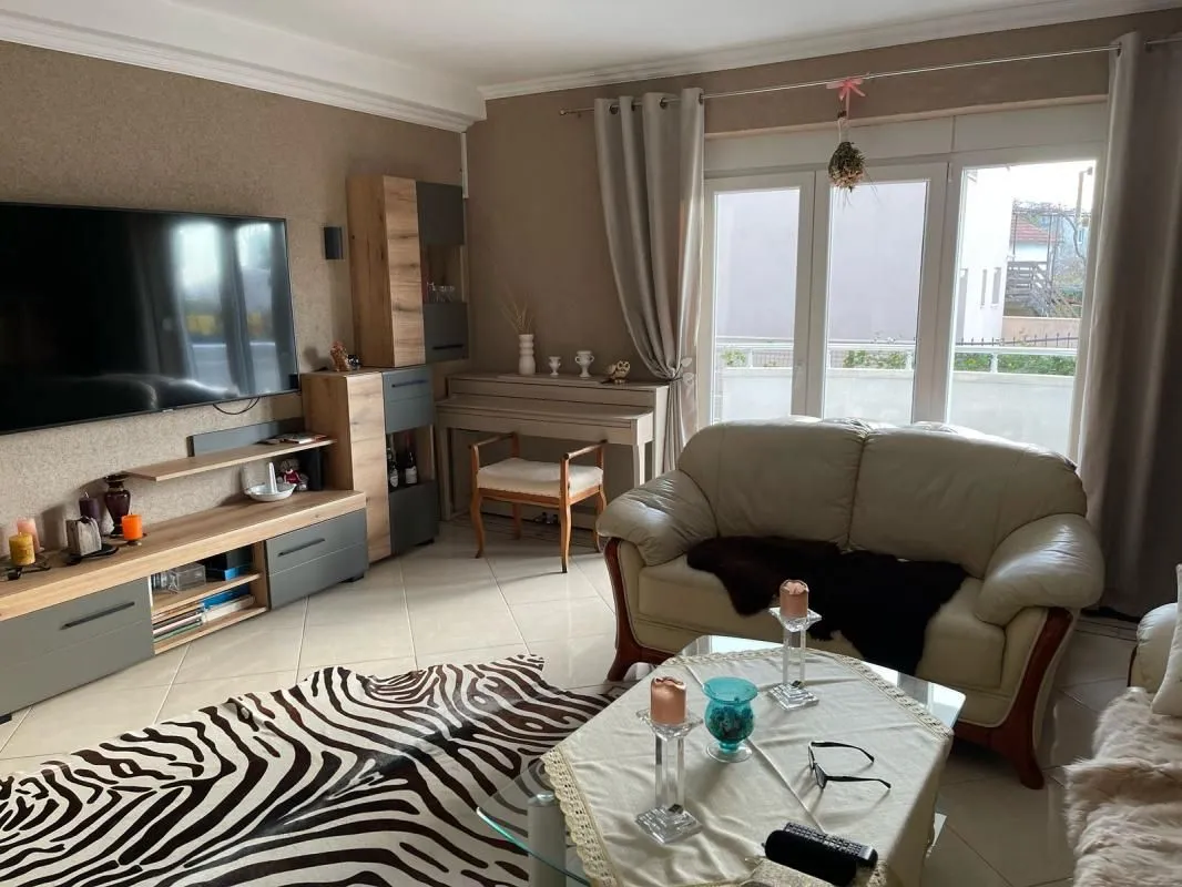 Sale, two bedroom apartment, 119m², Šušanj, Bar