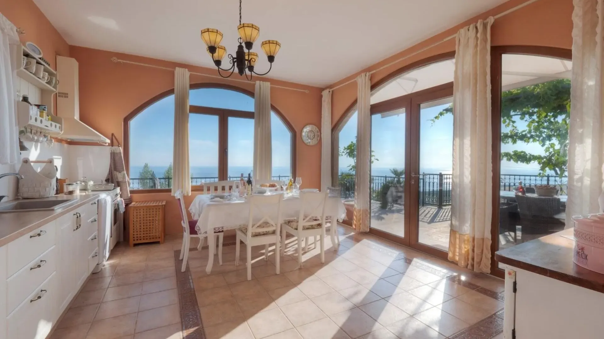 Sale, house, 300m², Zagora, Kotor