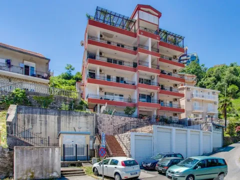 Sale, two bedroom apartment, 82m², Budva, Crna Gora - image 14