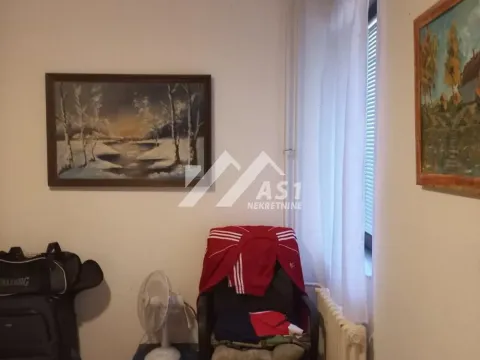 Izdavanje, dvosoban stan, 40m², Centar, Novi Sad - image 2