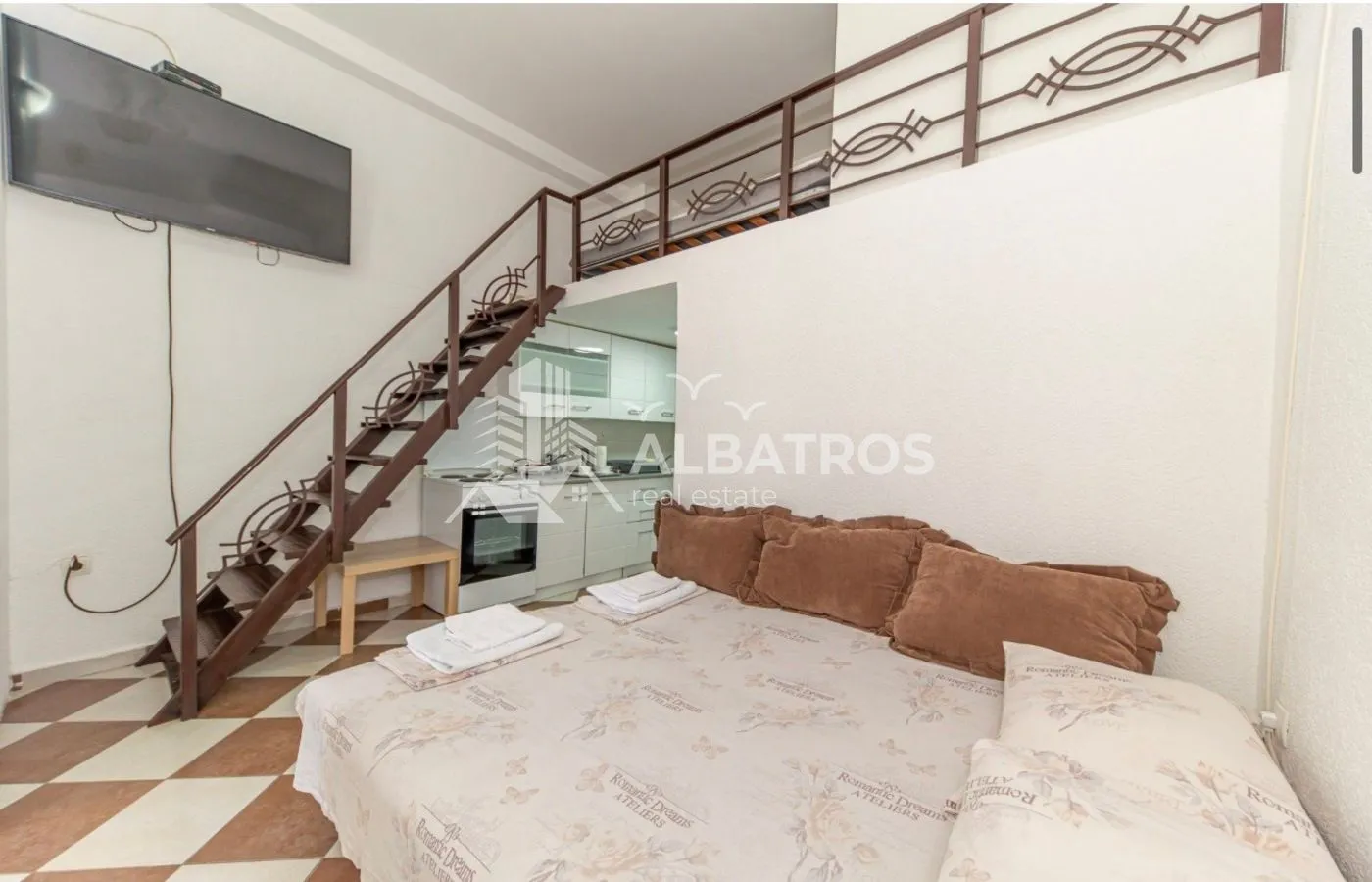 Rent, one bedroom apartment, 33m², Sutomore, Bar