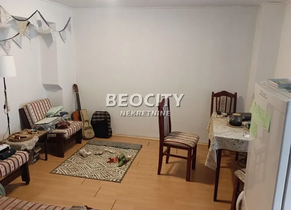 Prodaja, kuća, 50m², Slavujev Venac, Zvezdara Sve Podlokacije