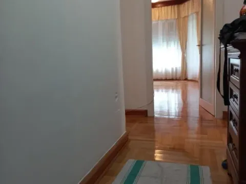 Izdavanje, četvorosoban stan, 82m², Slavija, Vračar Sve Podlokacije - image 10