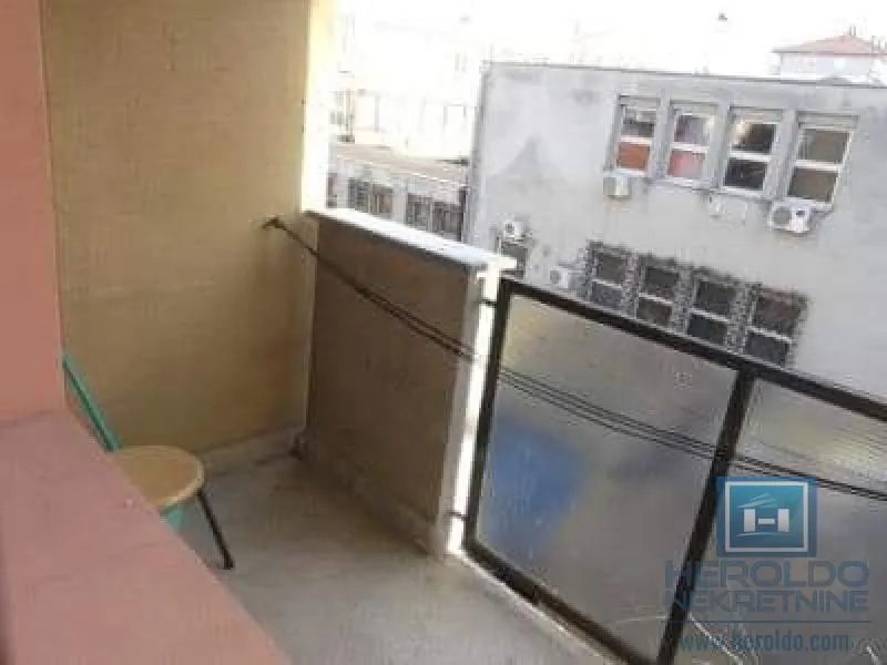 Prodaja, dvosoban stan, 50m², Centar, Jagodina