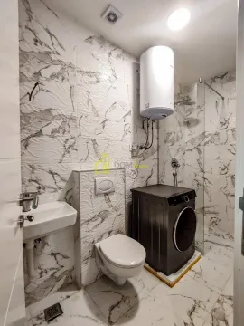 Izdavanje, dvosoban stan, 69m², Tološi, Podgorica - image 9