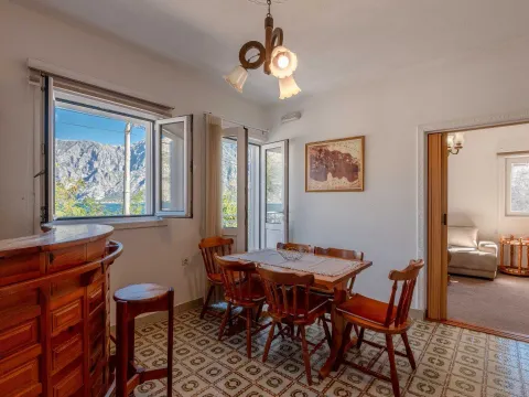 Sale, house, 150m², Stoliv, Kotor - image 9