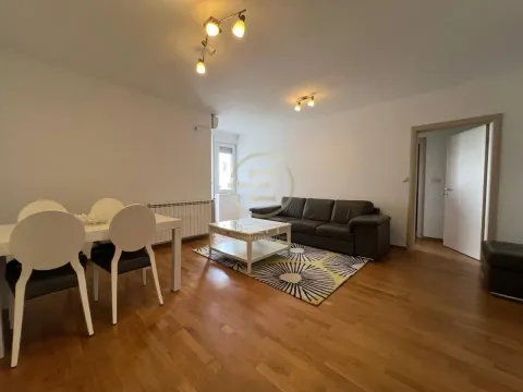 Izdavanje, dvosoban stan, 54m², Centar, Novi Sad - image 3