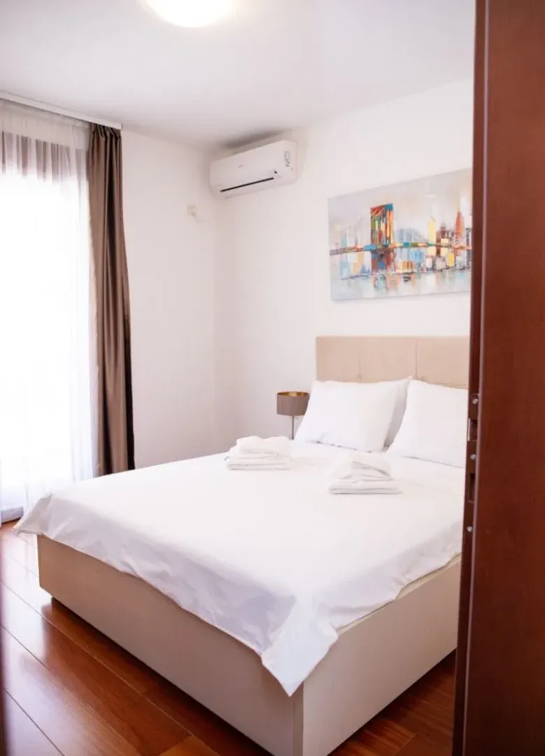 Sale, two bedroom apartment, 89m², Bečići, Budva