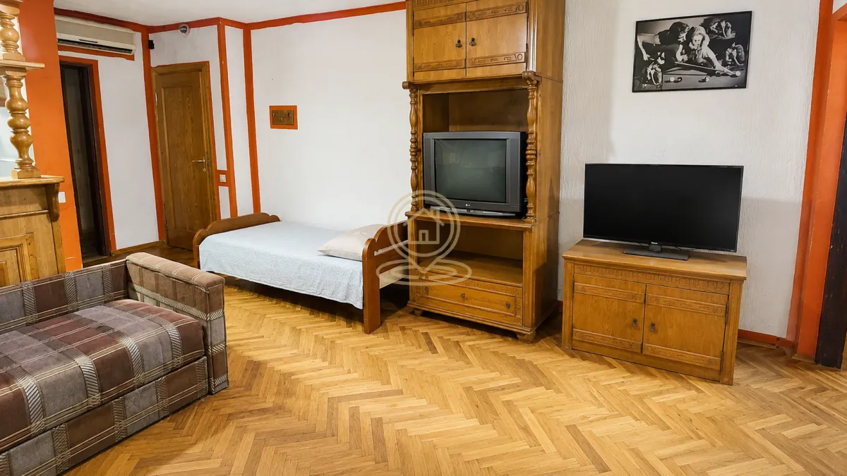 Izdavanje, dvosoban stan, 65m², Petrovaradin, Novi Sad