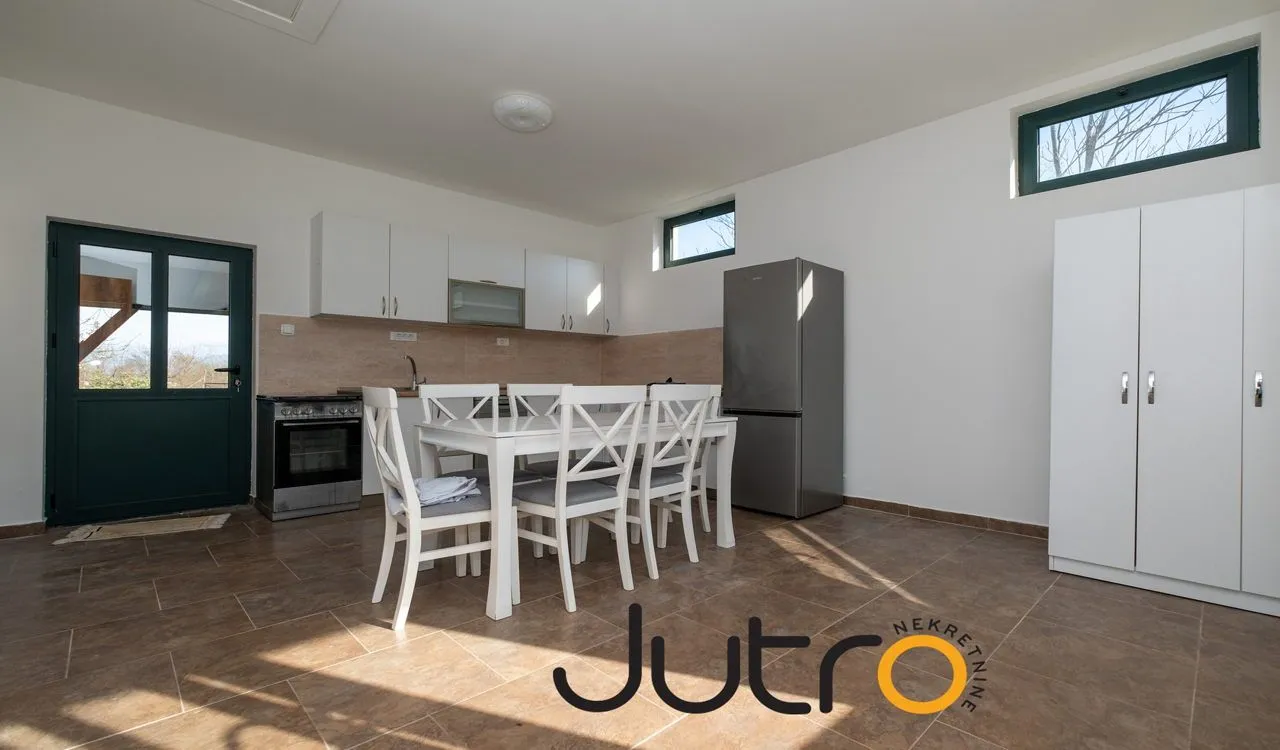Izdavanje, kuća, 130m², Podgorica, Crna Gora