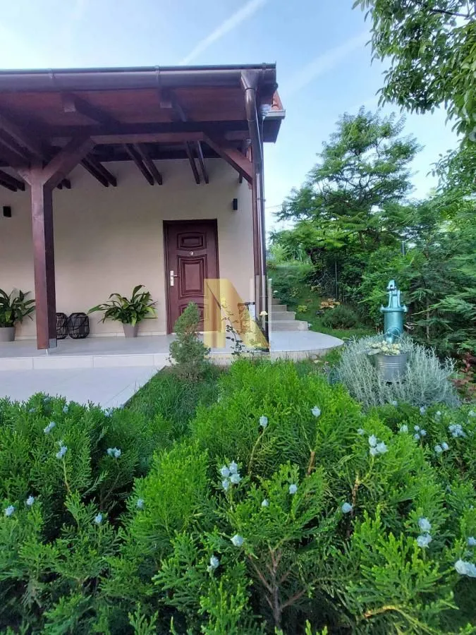 Prodaja, kuća, 94m², Čortanovci, Inđija