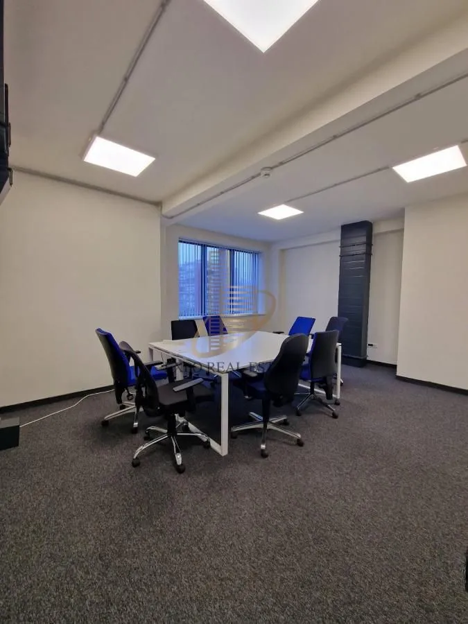Rent, office space, 256m², Bulevar Oslobodjenja, Novi Sad Sve Podlokacije