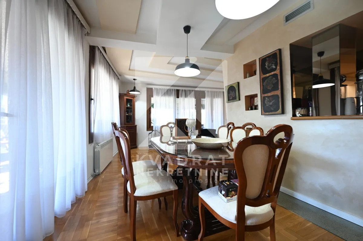 Prodaja, kuća, 387m², Donji Kokoti, Podgorica