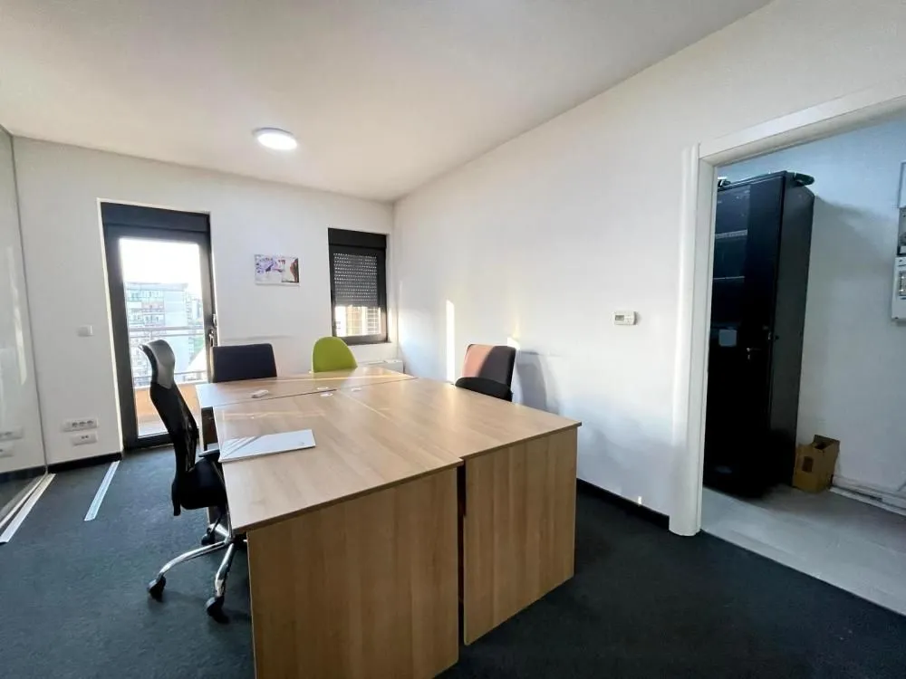 Rent, office space, 233m², Južni Bulevar, Vračar Sve Podlokacije
