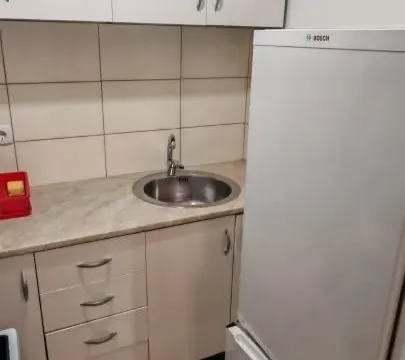 Izdavanje, jednosoban stan, 37m², Sajmište, Novi Sad - image 5