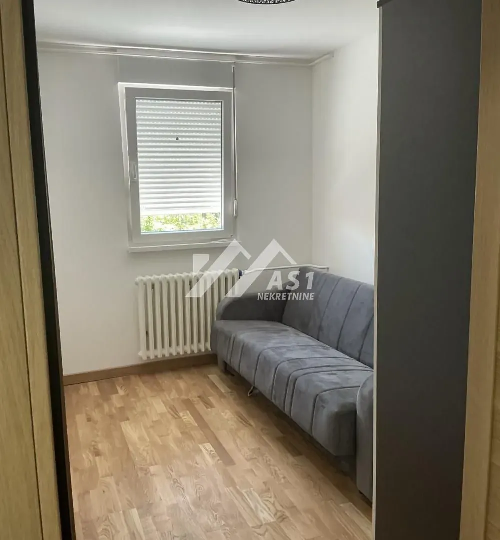 Izdavanje, trosoban stan, 50m², Detelinara, Novi Sad Sve Podlokacije