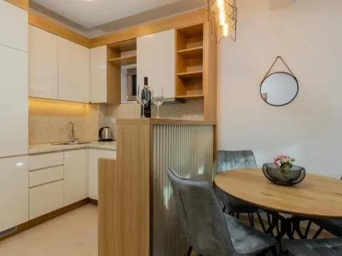 Sale, two bedroom apartment, 61m², Budva, Crna Gora - image 3