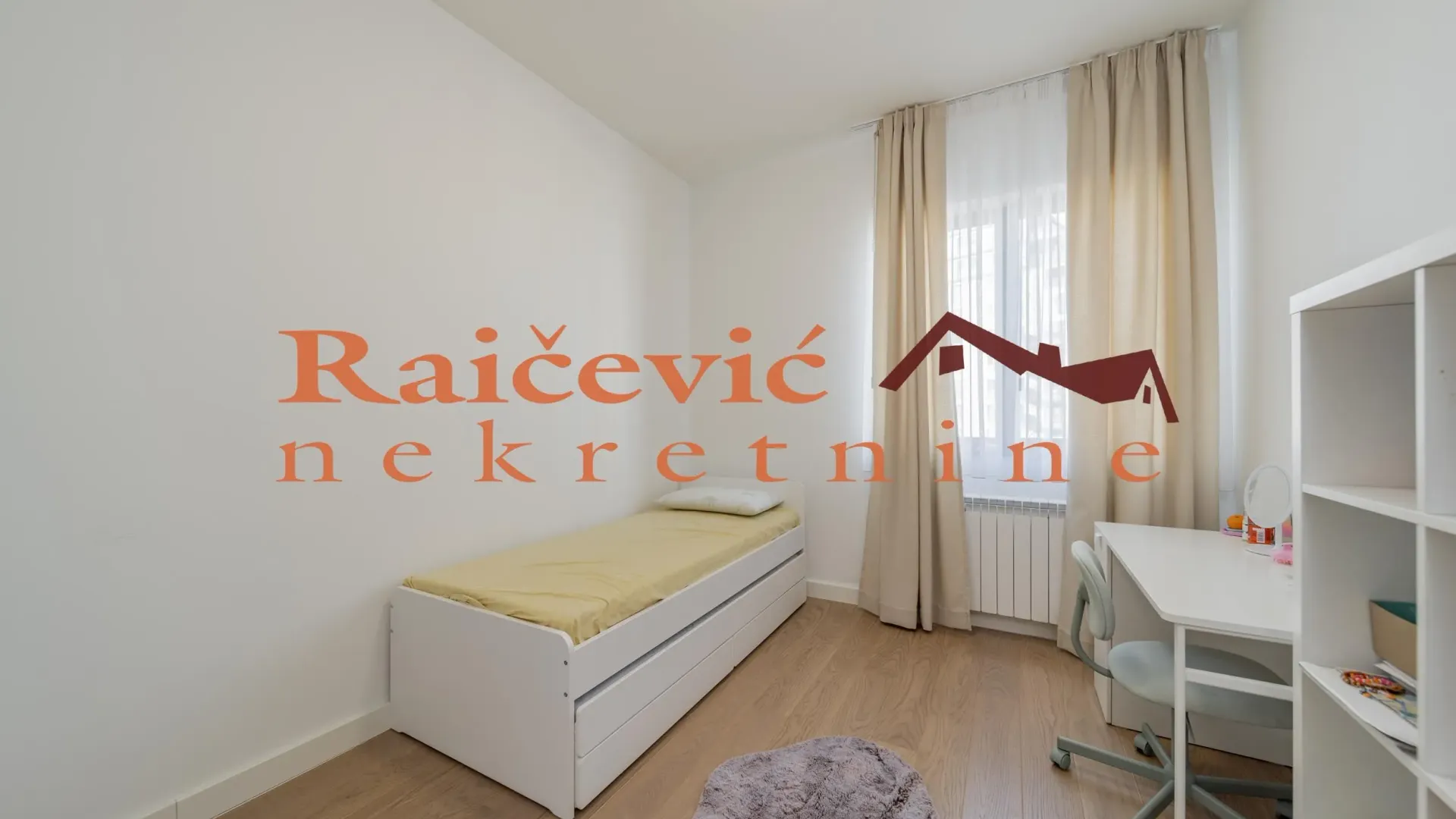 Prodaja, četvorosoban stan, 110m², Savski Venac, Beograd