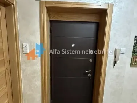 Izdavanje, trosoban stan, 105m², Savski Venac, Beograd - image 25