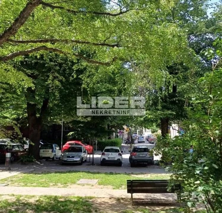 Prodaja, trosoban stan, 84m², Stari Grad, Beograd