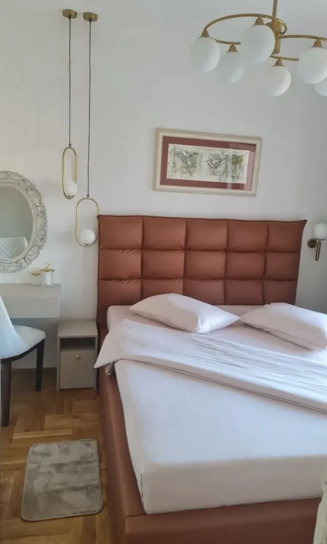 Rent, one bedroom apartment, 48m², Cetinje, Crna Gora