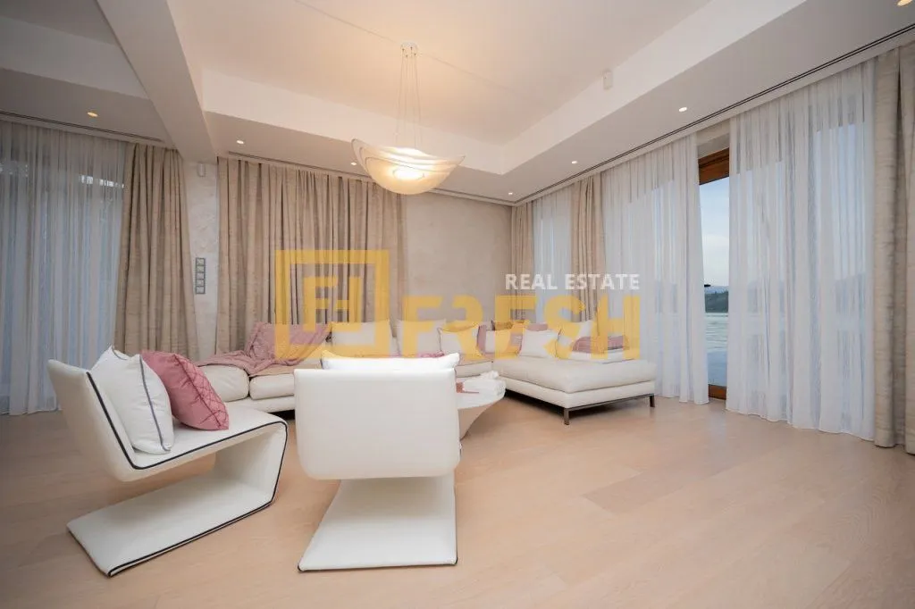 Prodaja, kuća, 300m², Tivat, Crna Gora