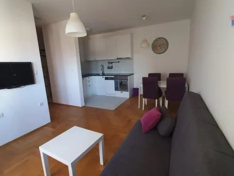 Prodaja, jednosoban stan, 39m², Telep, Novi Sad Sve Podlokacije