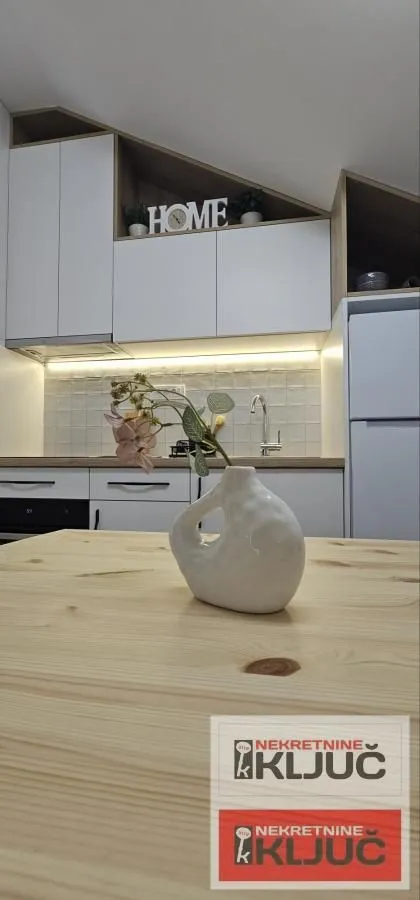 Izdavanje, stan, 36m², Centar, Novi Sad