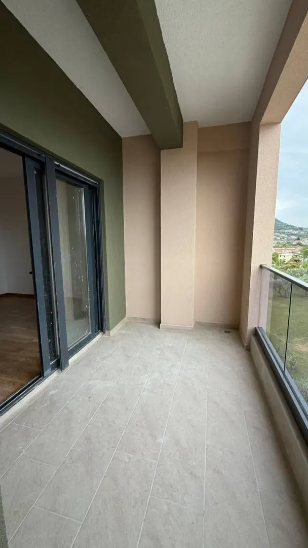 Prodaja, jednosoban stan, 51m², Stari Bar, Bar