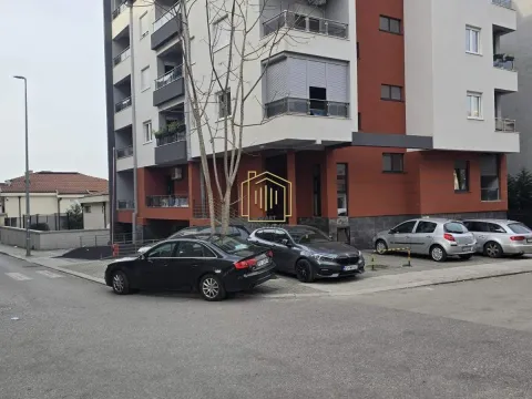 Izdavanje, jednosoban stan, 54m², Ljubović, Podgorica - image 10