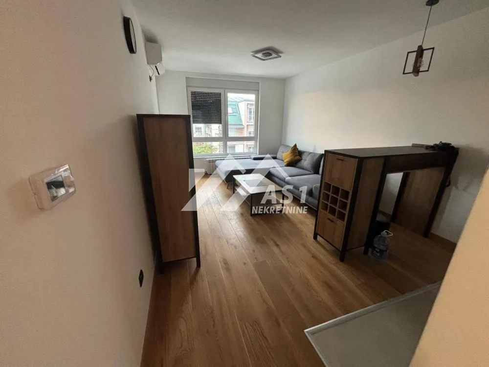 Izdavanje, dvosoban stan, 42m², Telep, Novi Sad Sve Podlokacije