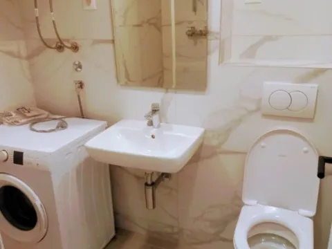 Izdavanje, jednosoban stan, 46m², Stari Aerodrom, Podgorica - image 11