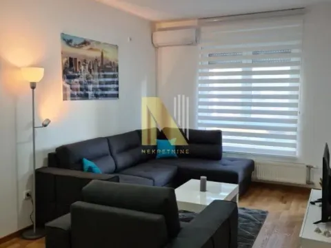 Rent, two bedroom apartment, 45m², Bulevar Evrope, Novi Sad Sve Podlokacije - image 1