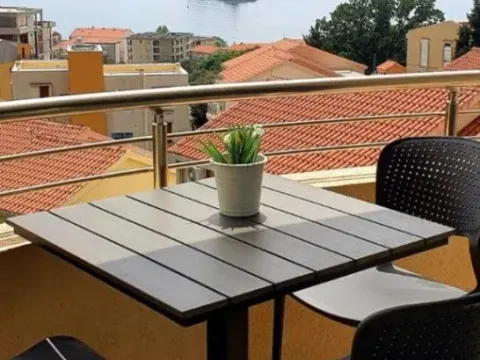 Sale, one bedroom apartment, 35m², Petrovac, Budva - image 2